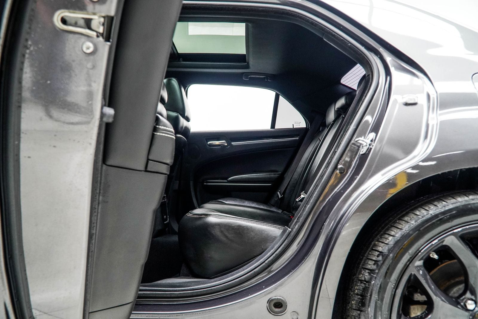 2022 Chrysler 300 S