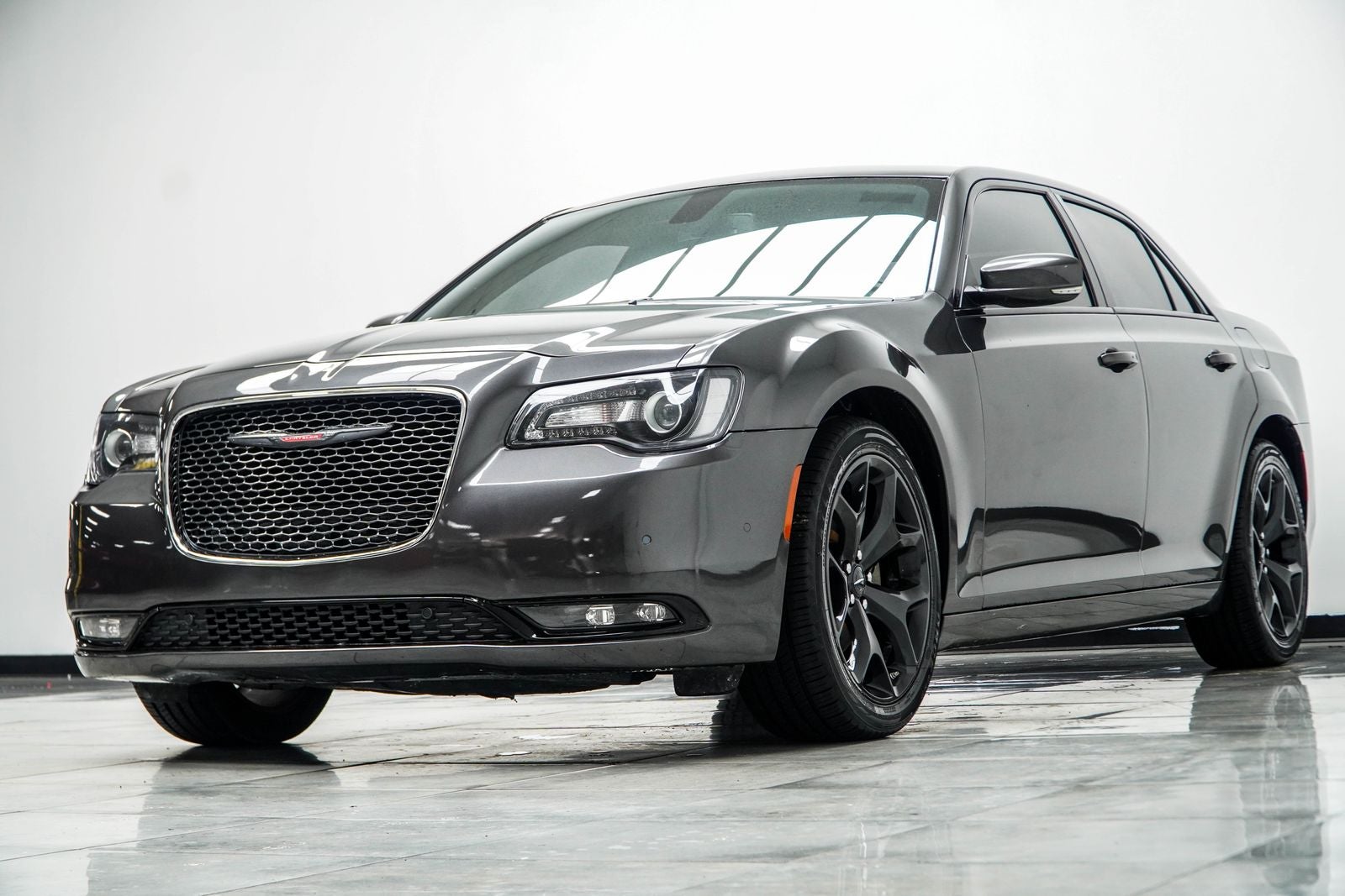 2022 Chrysler 300 S