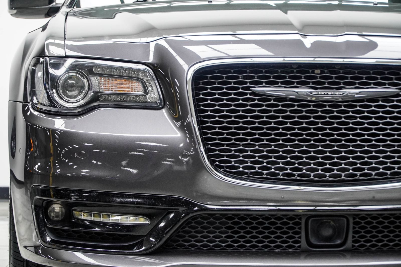 2023 Chrysler 300 S