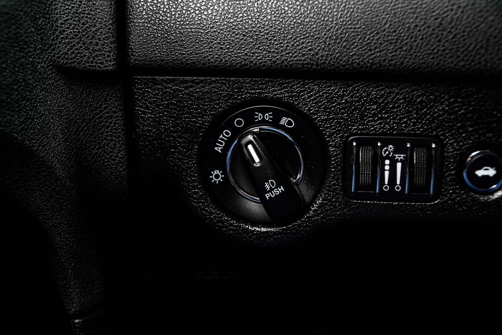 2023 Chrysler 300 S
