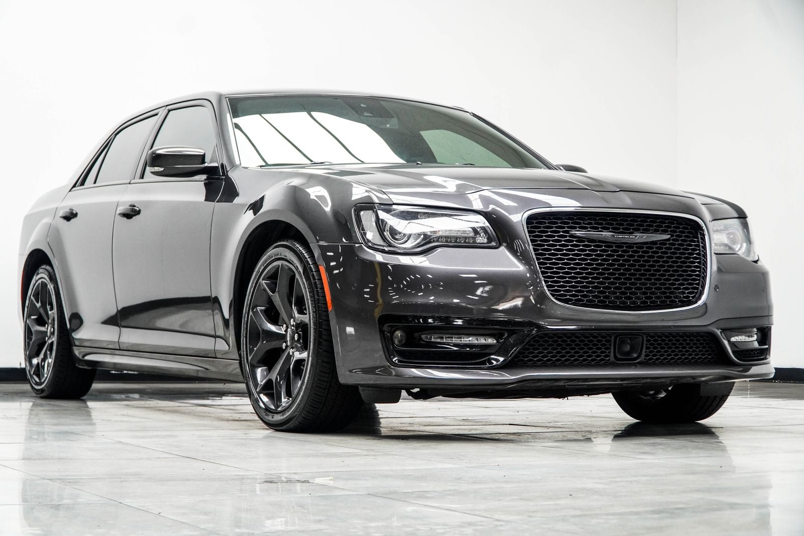 2023 Chrysler 300 S