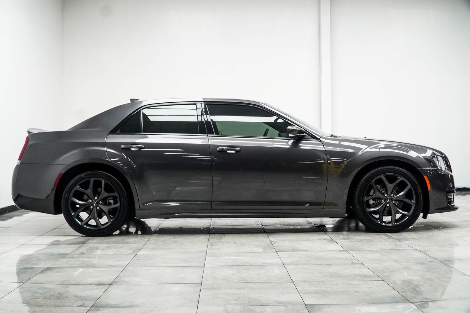 2023 Chrysler 300 S