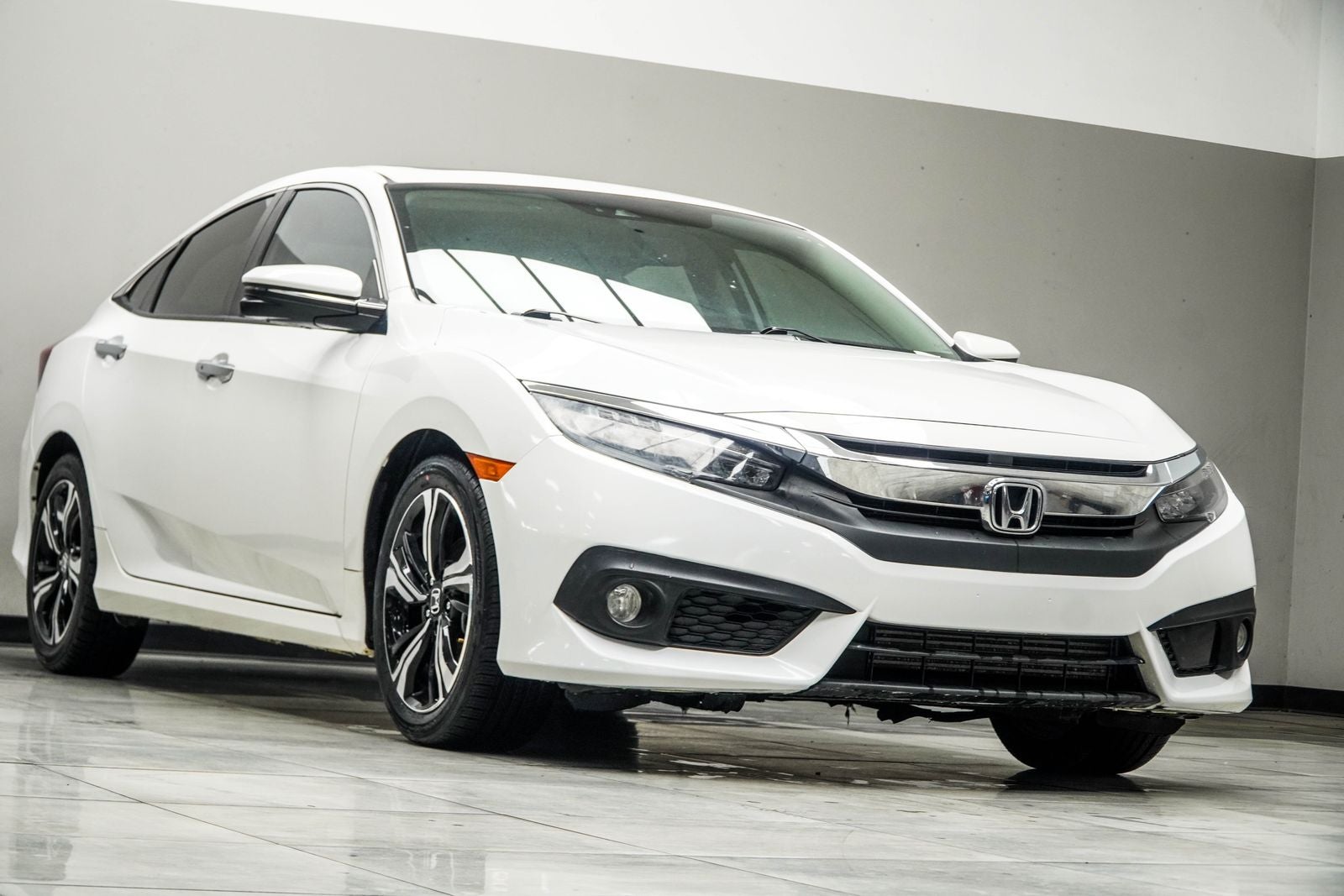 2018 Honda Civic Touring