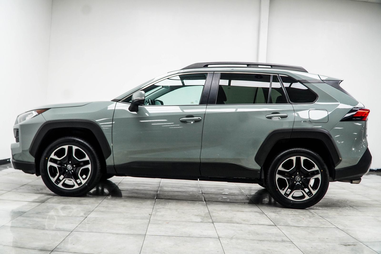 2020 Toyota RAV4 Adventure