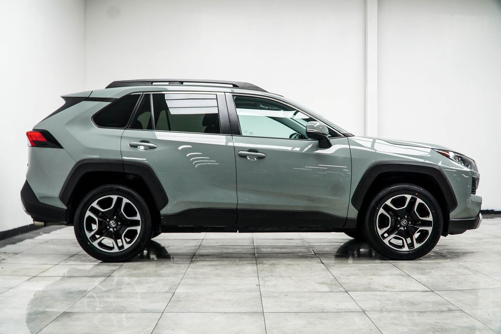 2020 Toyota RAV4 Adventure