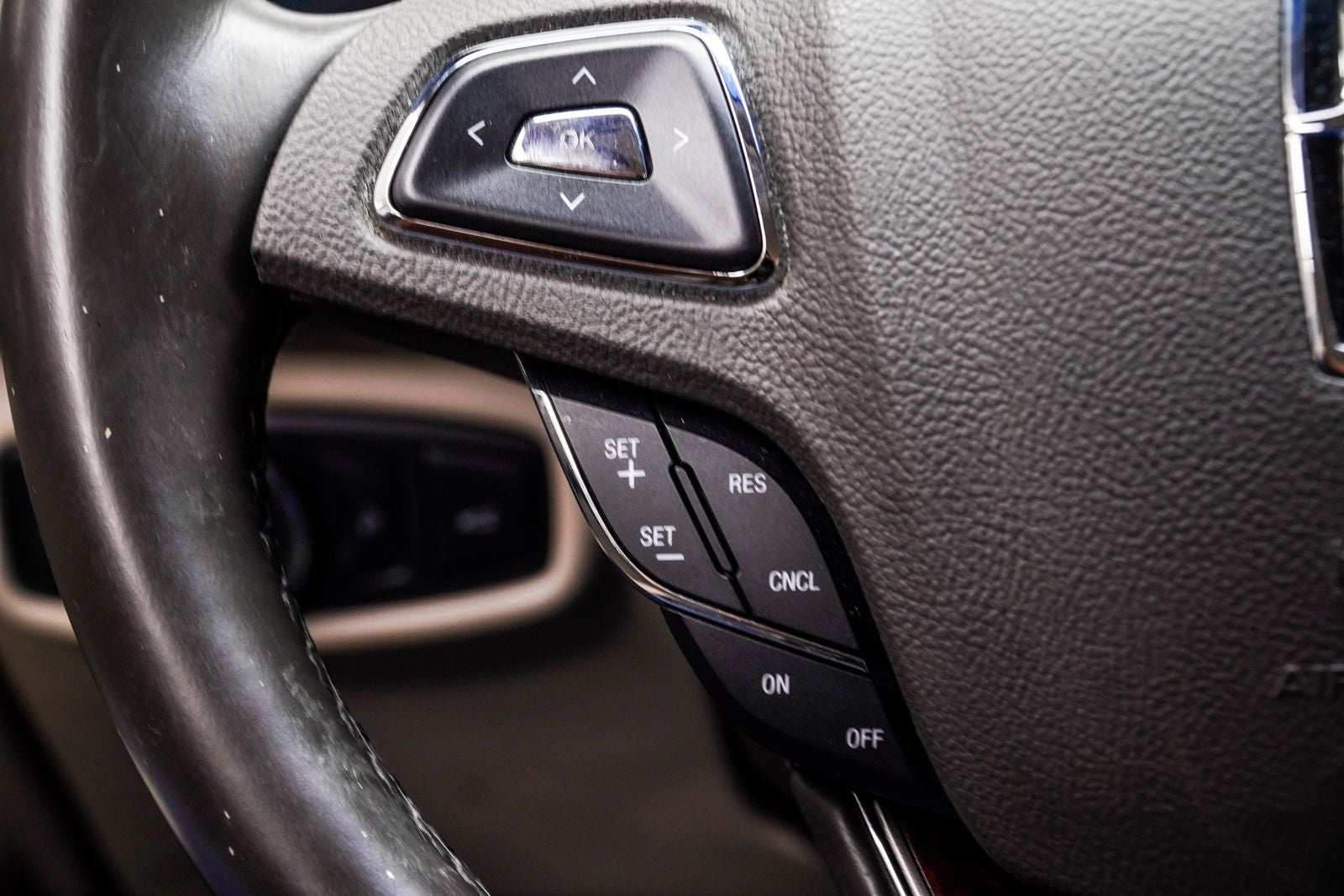 2016 Lincoln MKZ Hybrid Base
