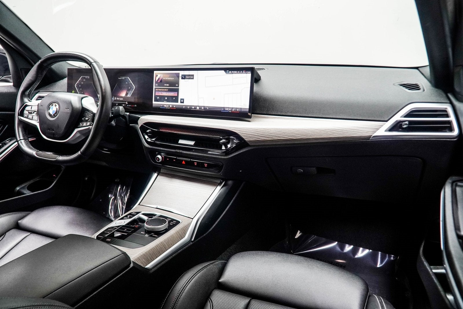 2025 BMW 3 Series 330i