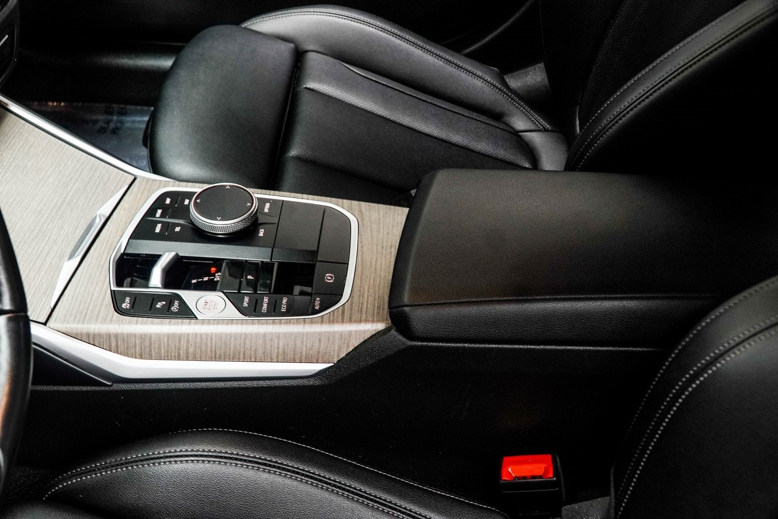 2025 BMW 3 Series 330i