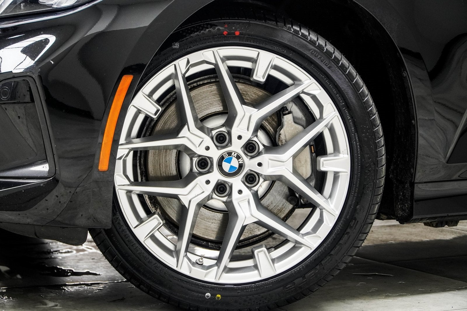 2025 BMW 3 Series 330i