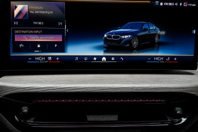 2025 BMW 3 Series 330i