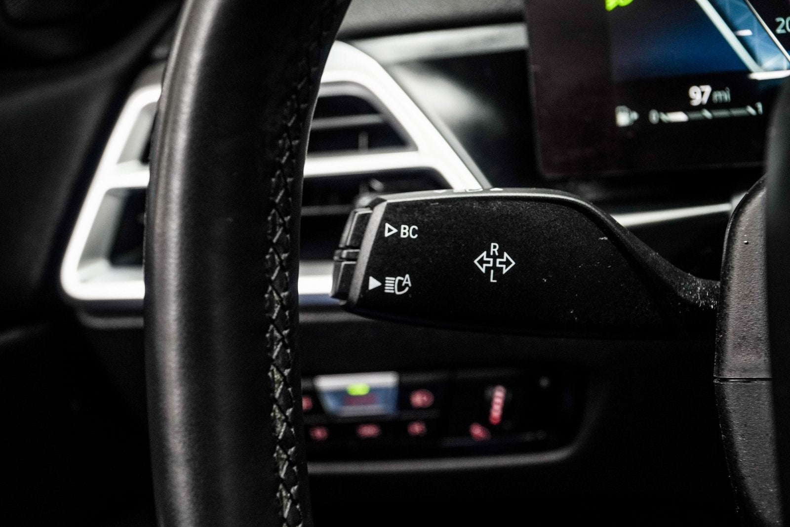 2025 BMW 3 Series 330i