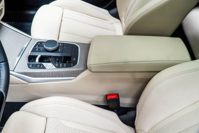 2025 BMW 3 Series 330i xDrive