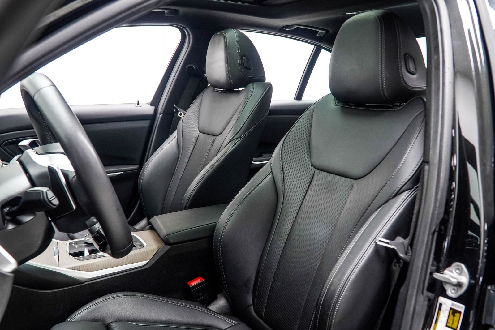 2025 BMW 3 Series 330i xDrive