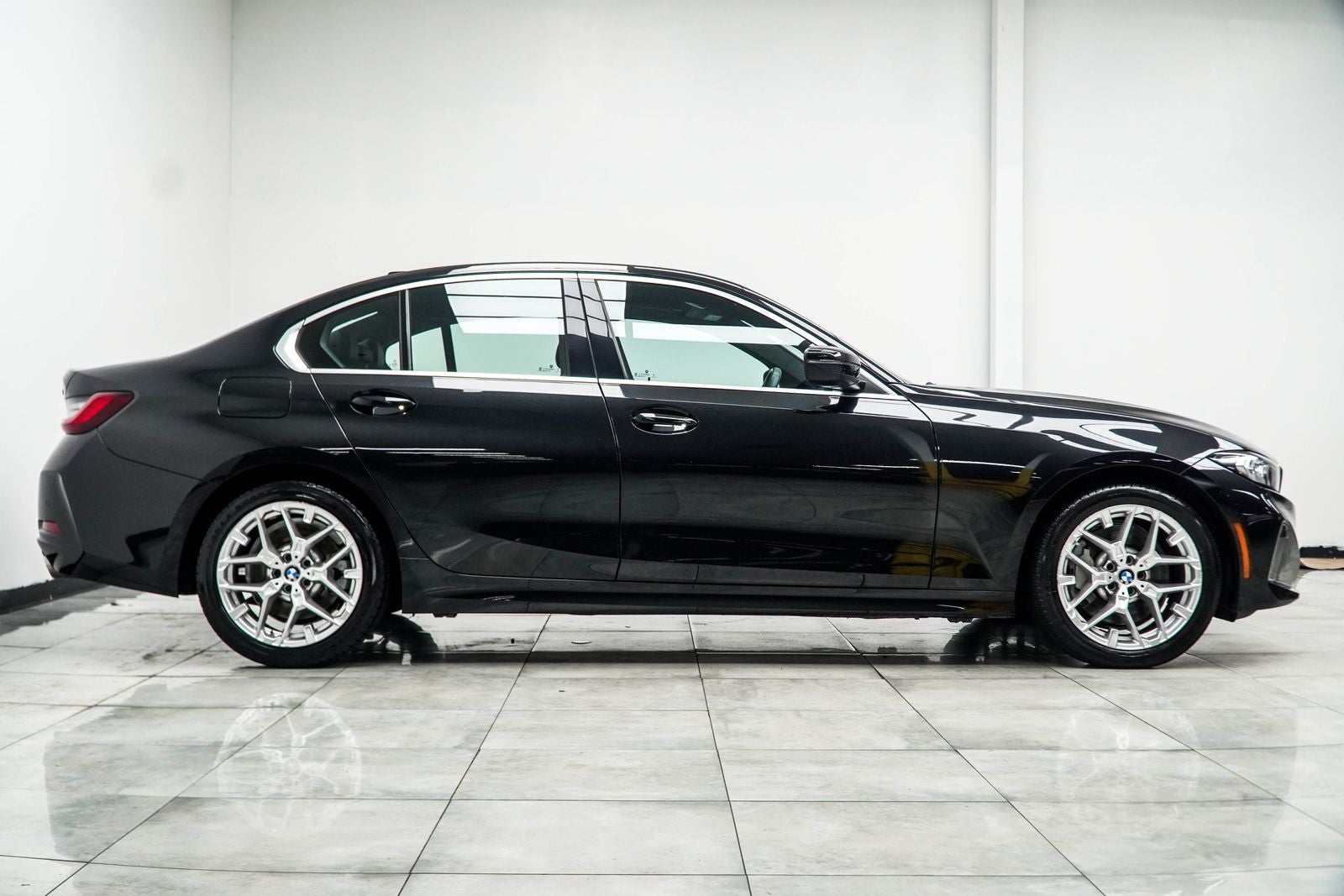2025 BMW 3 Series 330i xDrive