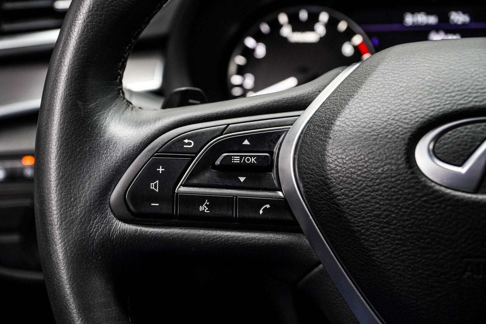 2023 INFINITI QX50 LUXE