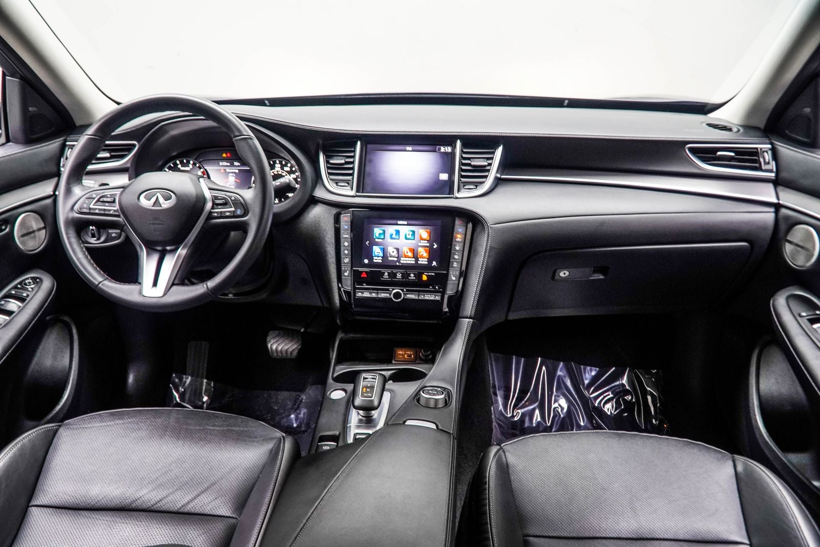 2023 INFINITI QX50 LUXE