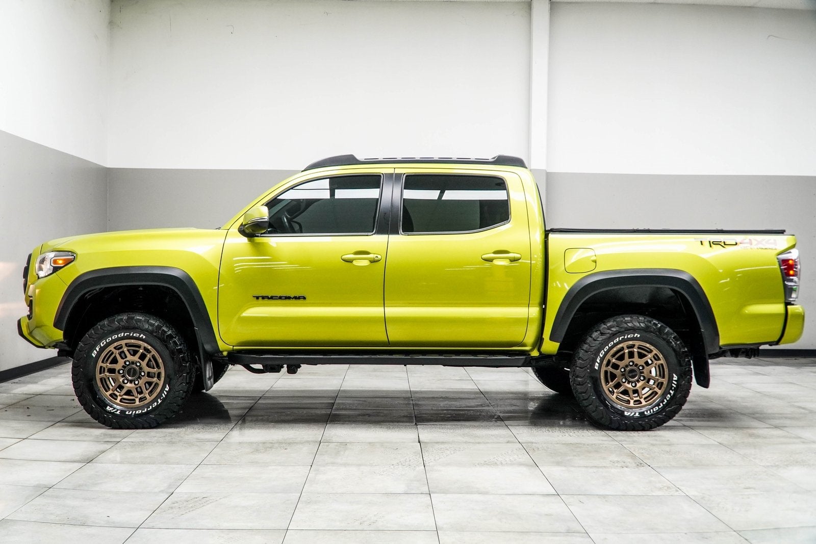 2023 Toyota Tacoma TRD Sport V6