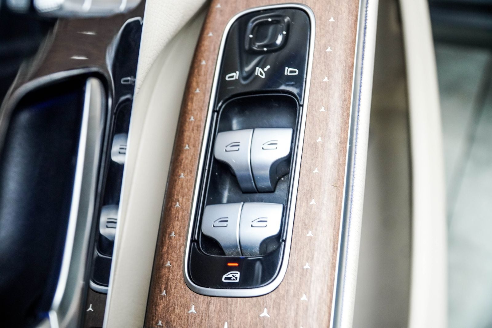 2023 Mercedes-Benz EQS 450 4MATIC®