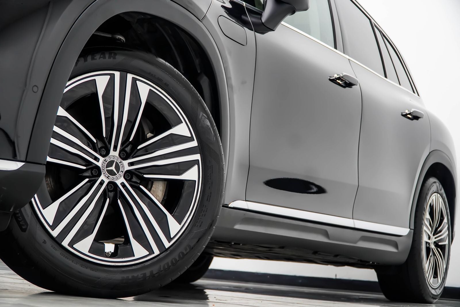 2023 Mercedes-Benz EQS 450 4MATIC®