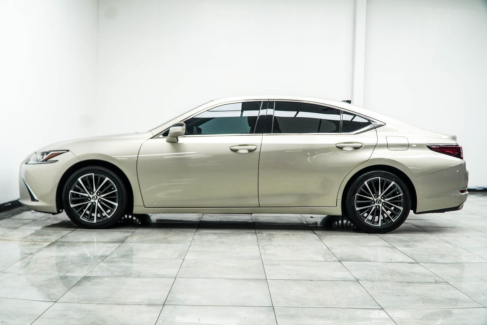 2023 Lexus ES 350