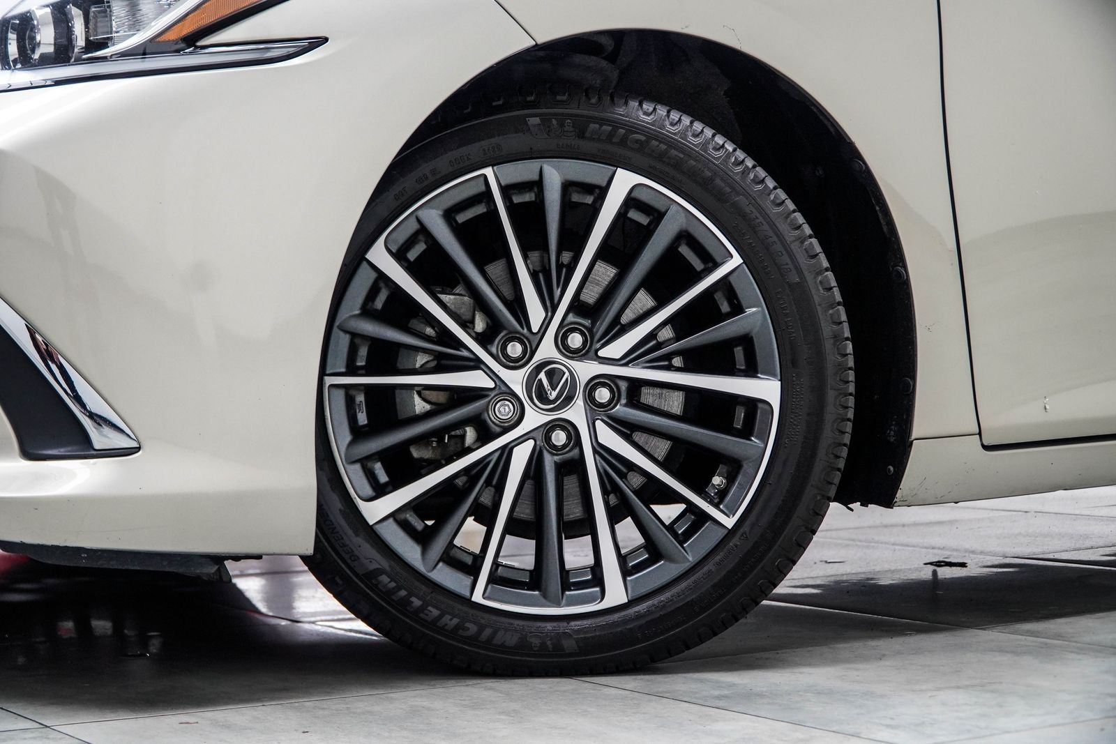 2023 Lexus ES 350