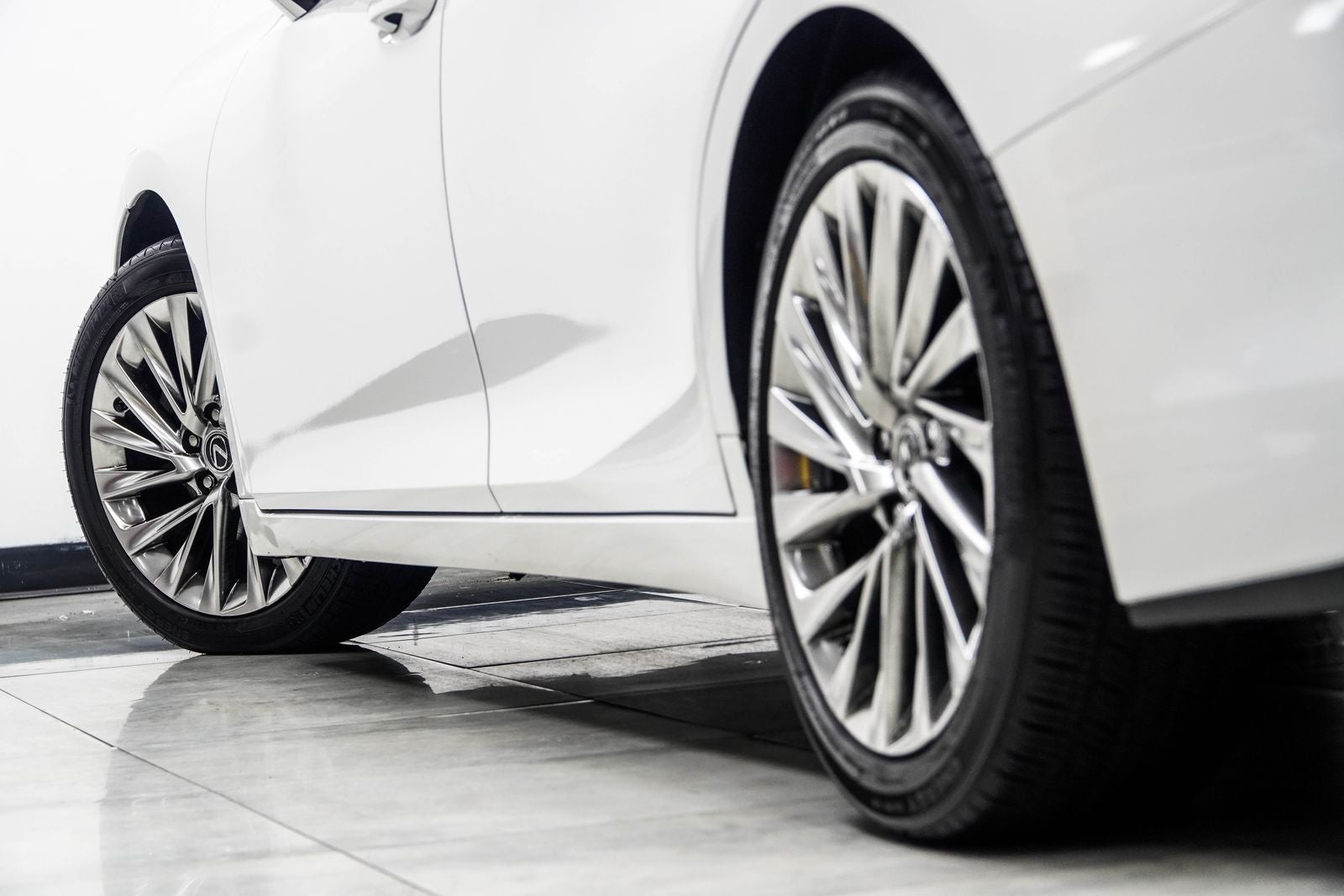 2022 Lexus ES 350 Ultra Luxury