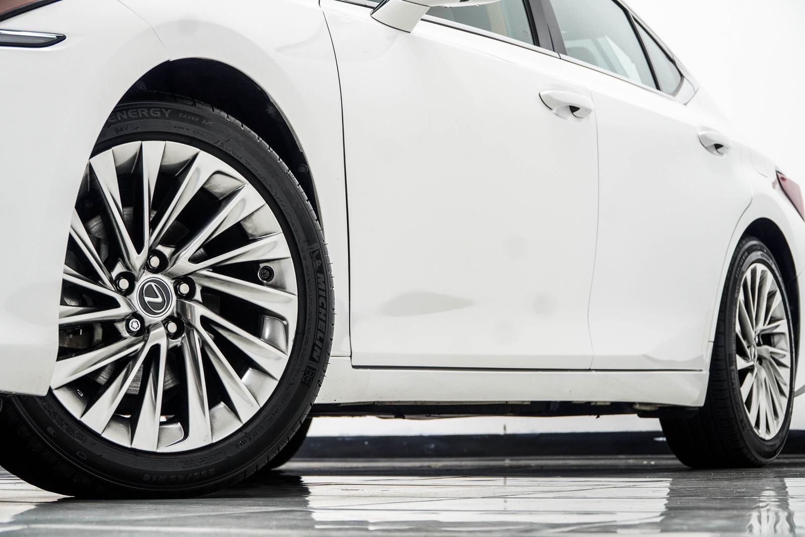 2022 Lexus ES 350 Ultra Luxury