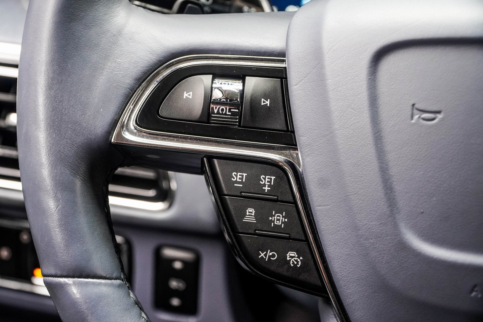 2022 Lincoln Navigator L L Black Label