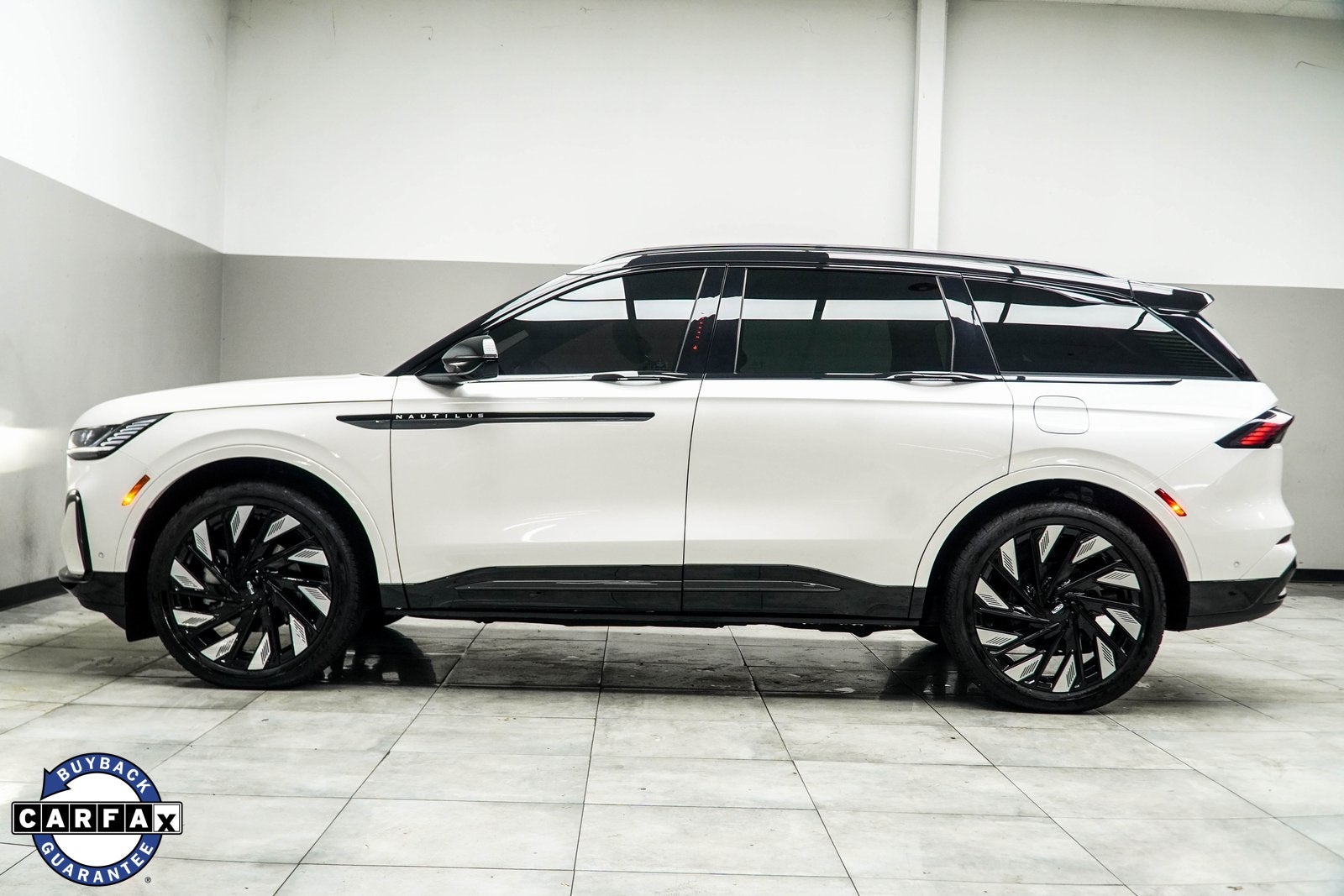 2024 Lincoln Nautilus Reserve