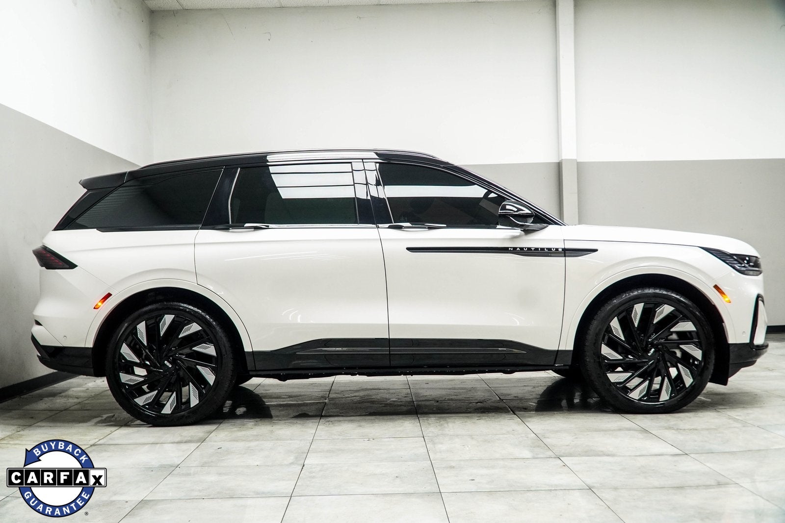 2024 Lincoln Nautilus Reserve