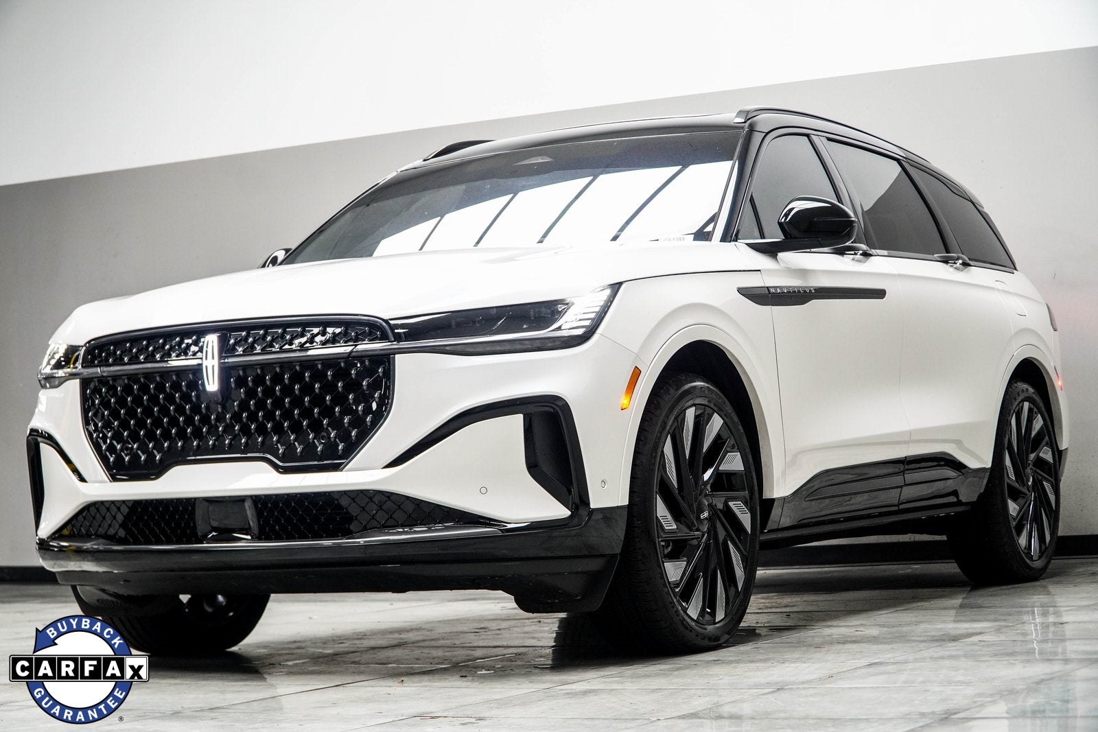 2024 Lincoln Nautilus Reserve