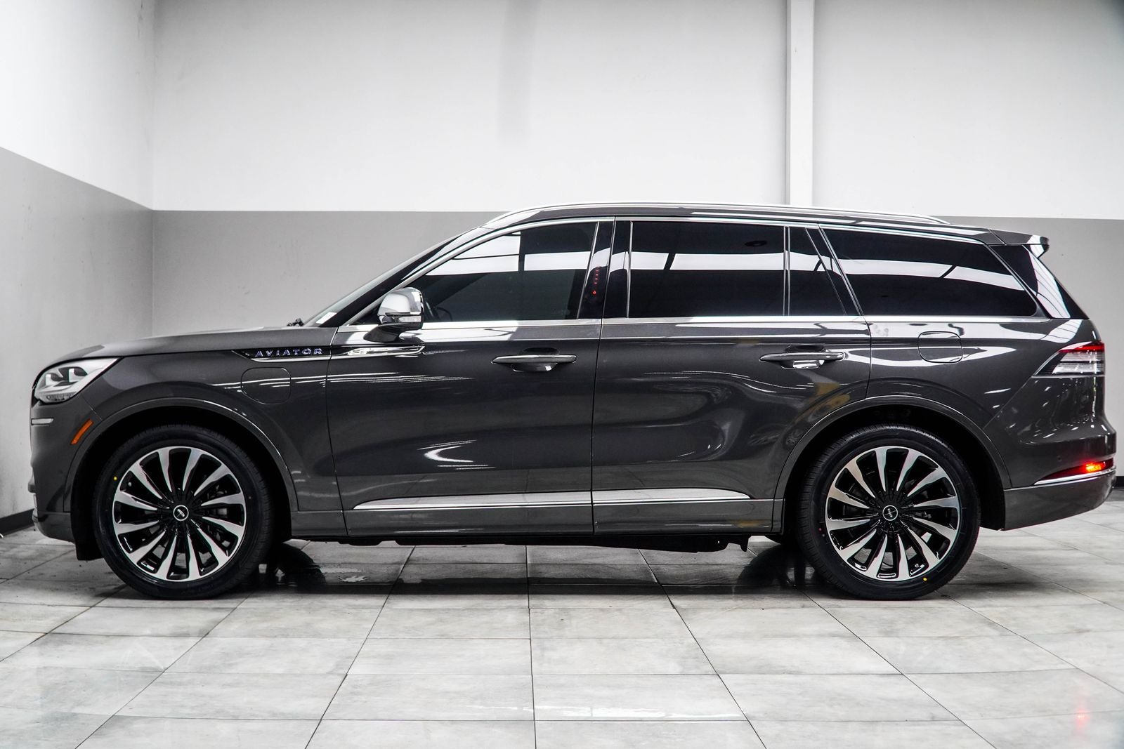 2021 Lincoln Aviator Plug-In Hybrid Black Label Grand Touring