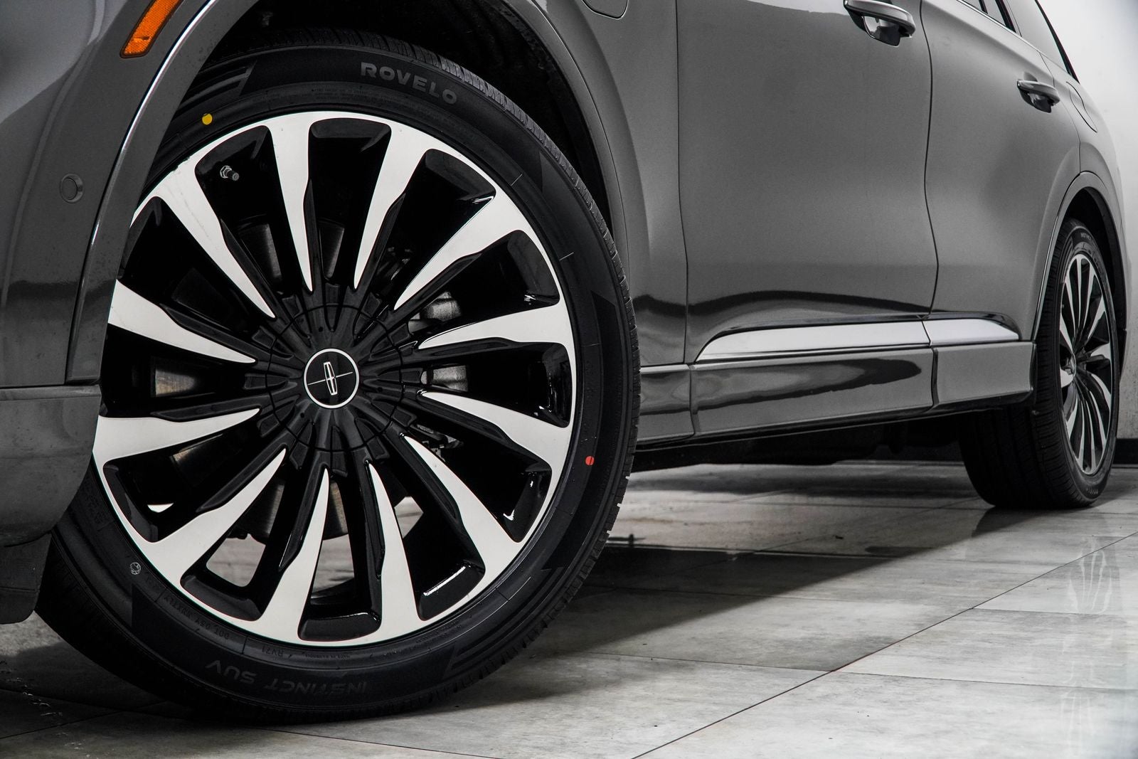 2021 Lincoln Aviator Plug-In Hybrid Black Label Grand Touring