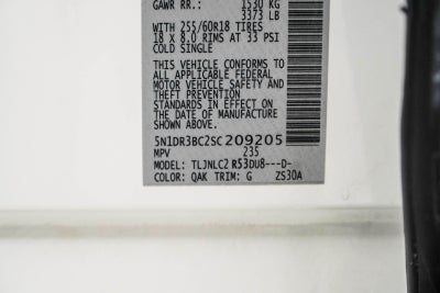 2025 Nissan Pathfinder SV