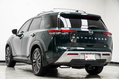 2022 Nissan Pathfinder SL
