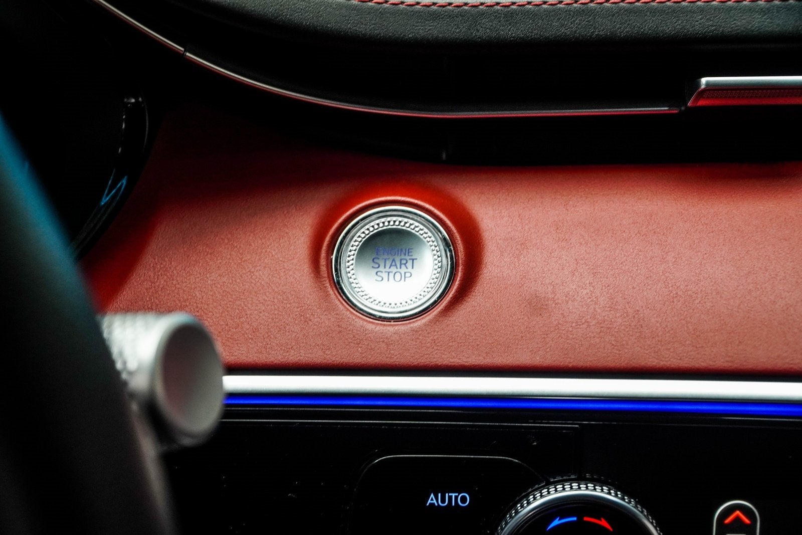 2024 Genesis GV70 2.5T