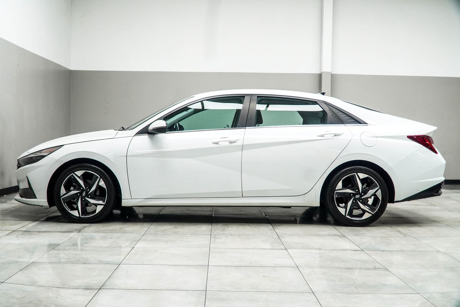 2021 Hyundai Elantra Limited