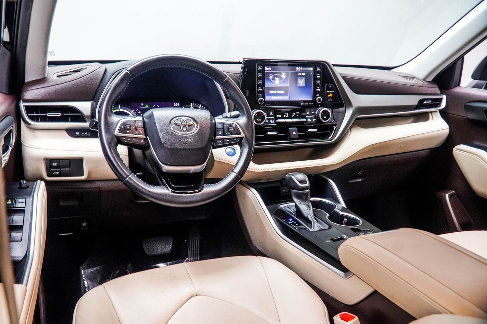 2021 Toyota Highlander Hybrid XLE