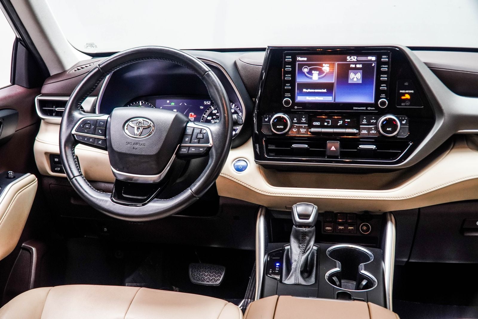 2021 Toyota Highlander Hybrid XLE