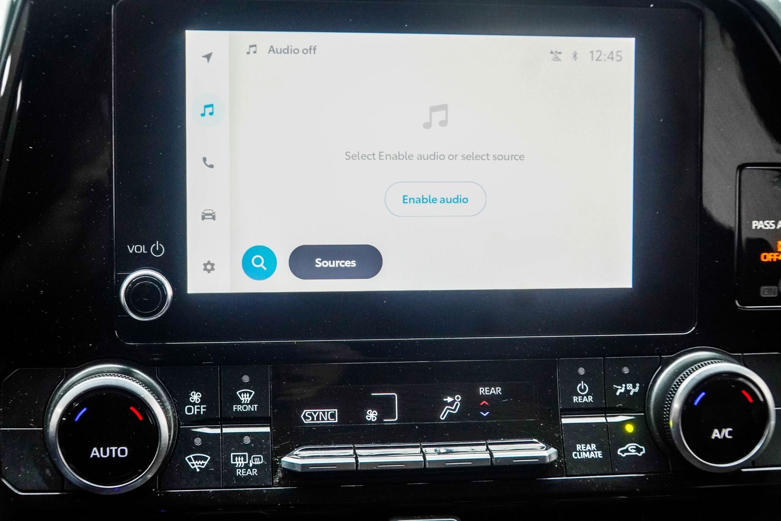 2025 Toyota Highlander LE