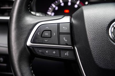 2025 Toyota Highlander LE