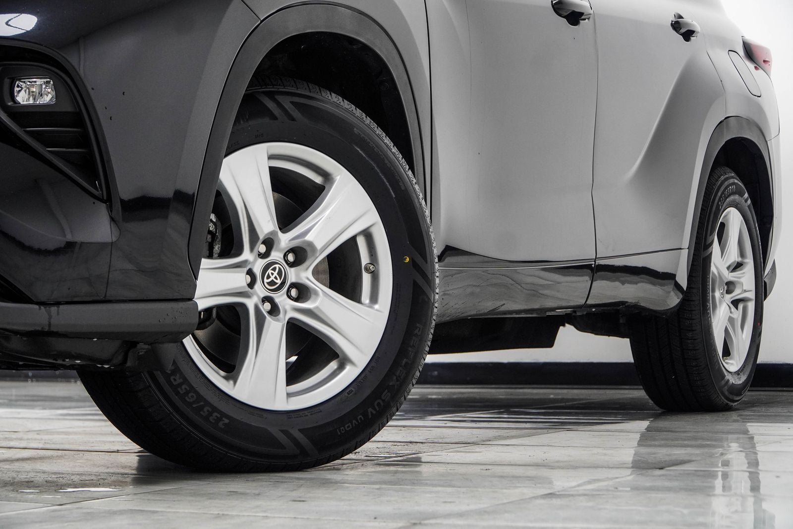 2025 Toyota Highlander LE