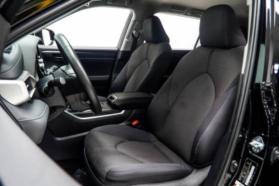 2025 Toyota Highlander LE