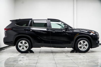 2025 Toyota Highlander LE