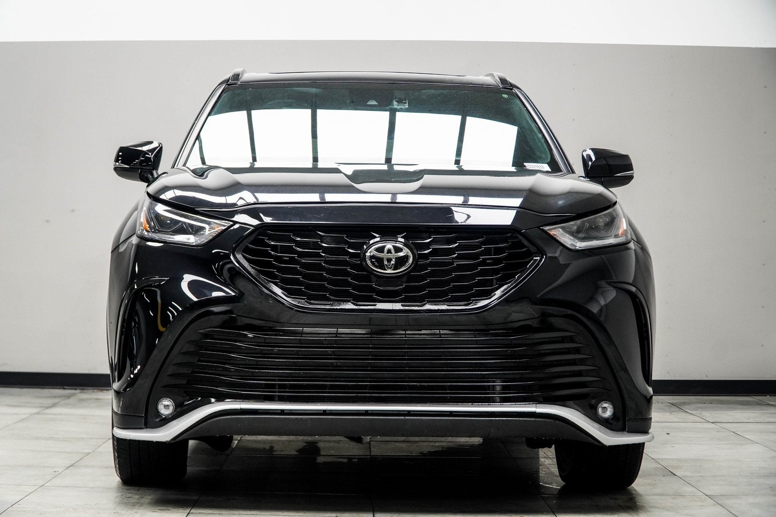 2024 Toyota Highlander XSE