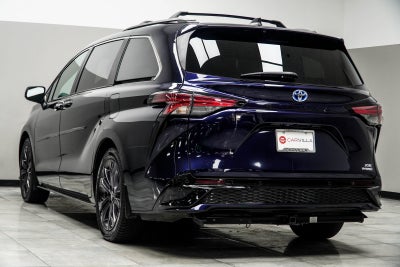 2022 Toyota Sienna XSE 7 Passenger