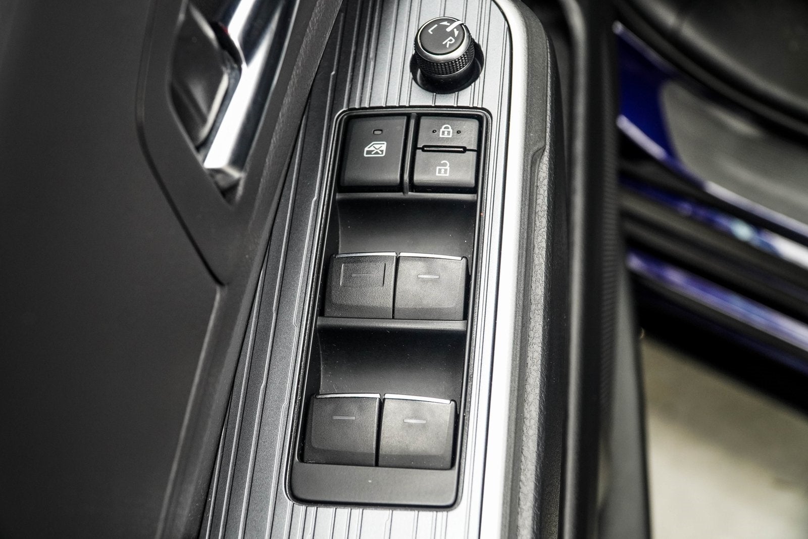 2022 Toyota Sienna XSE 7 Passenger