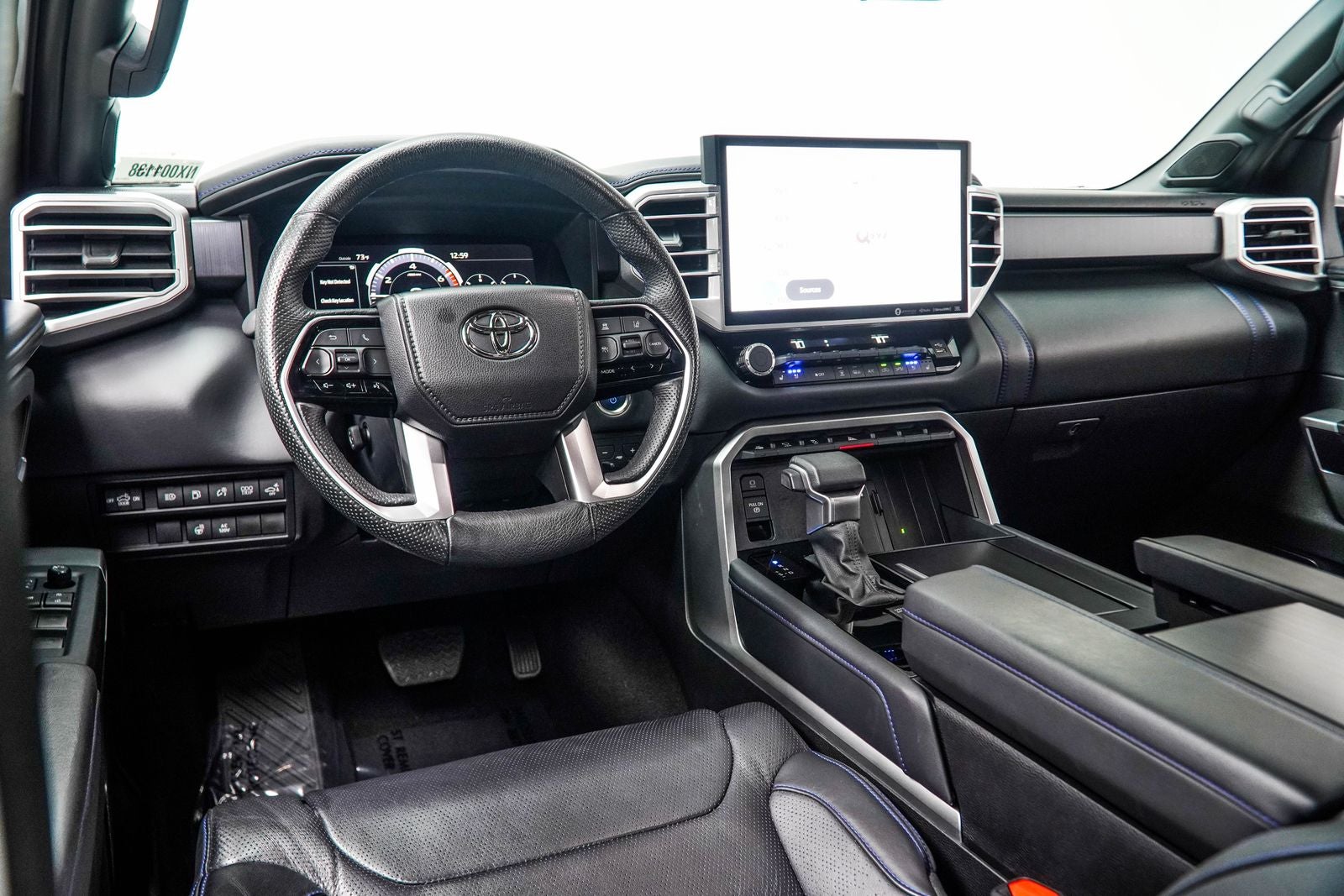 2022 Toyota Tundra Hybrid Platinum