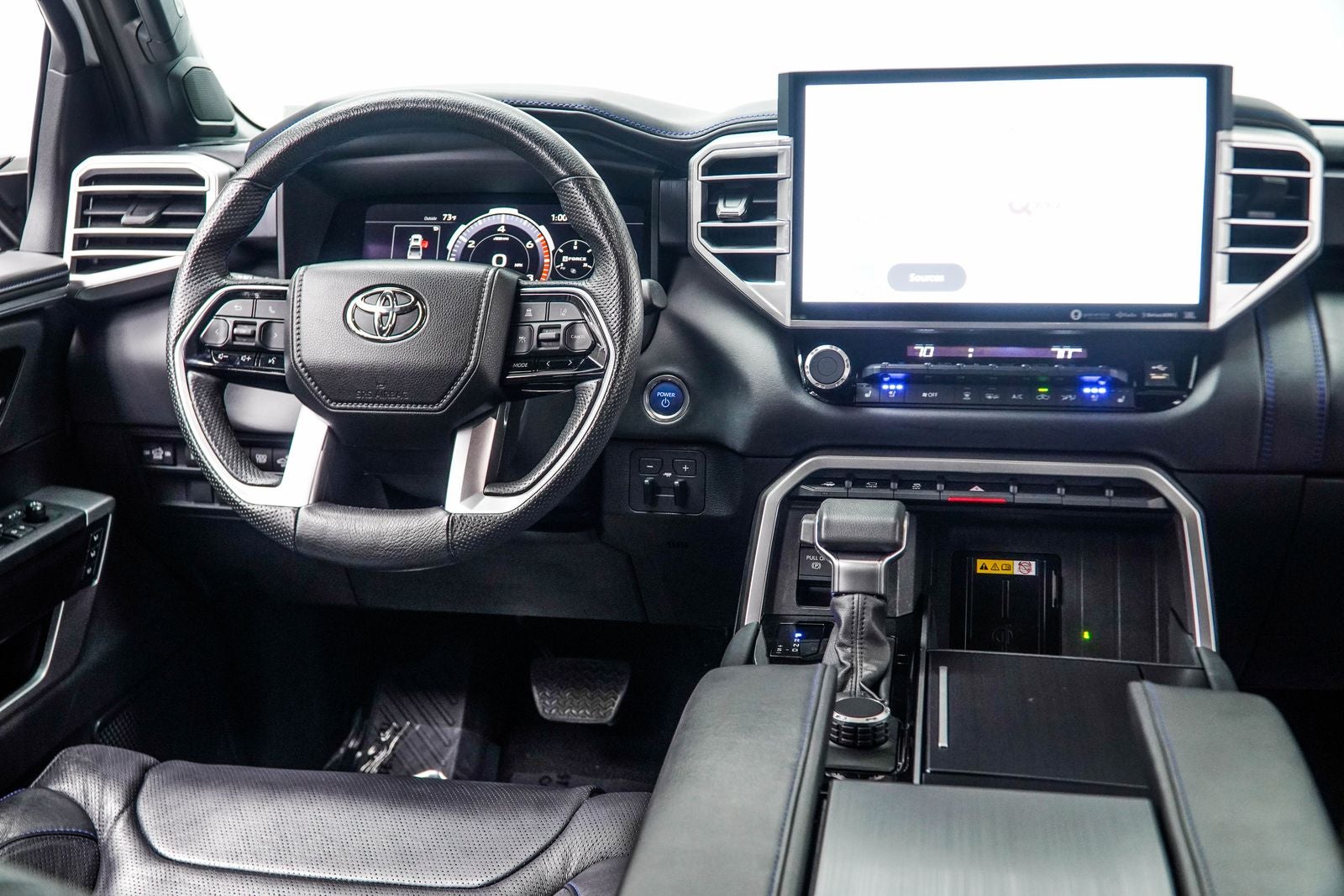 2022 Toyota Tundra Hybrid Platinum