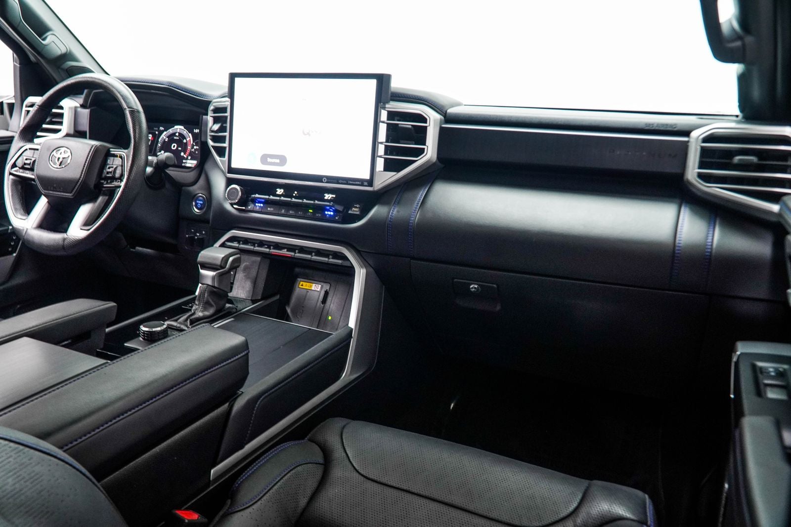 2022 Toyota Tundra Hybrid Platinum